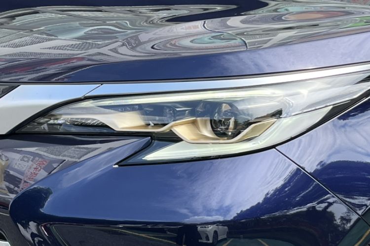 Used Toyota SIENNA 2024 2.5L Hybrid Platinum Edition Exterior 8