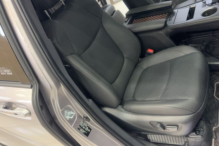 Used Toyota SIENNA 2024 2.5L Hybrid Luxury Edition Right Front Seat