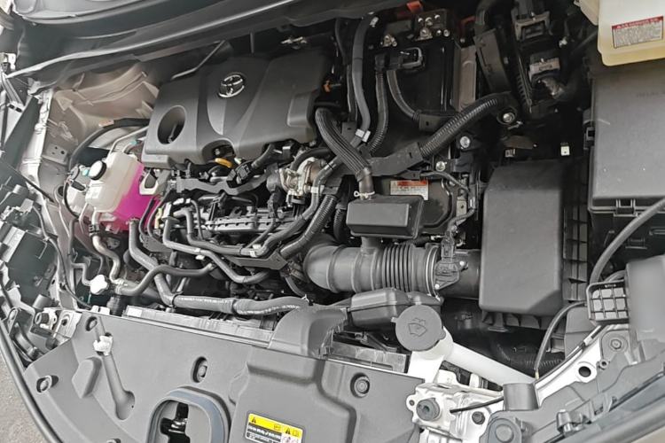 Used Toyota SIENNA 2024 2.5L Hybrid Prestige Deluxe Edition Engine Bay