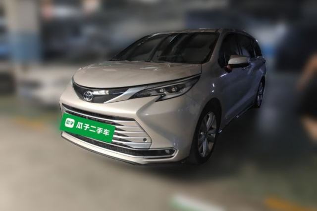 Used Toyota SIENNA 2024 2.5L Hybrid Platinum Edition