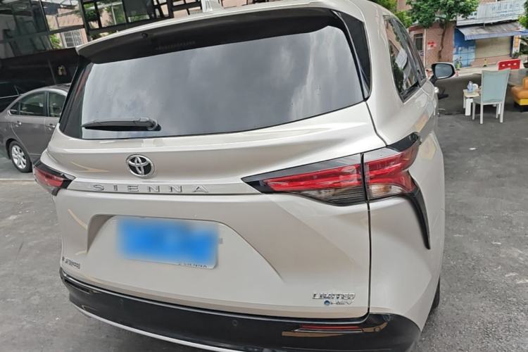 Used Toyota SIENNA 2024 2.5L Hybrid Prestige Deluxe Edition Rear