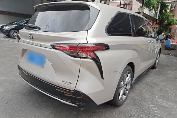Used Toyota SIENNA 2024 2.5L Hybrid Prestige Deluxe Edition Rear Right 45 Deg