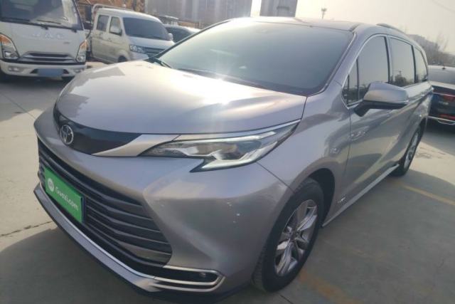 Used Toyota SIENNA 2024 2.5L Hybrid Four-Wheel Drive Luxury Edition