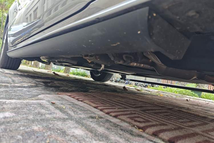 Used Toyota SIENNA 2024 2.5L Hybrid Comfort Edition Chassis Front Right