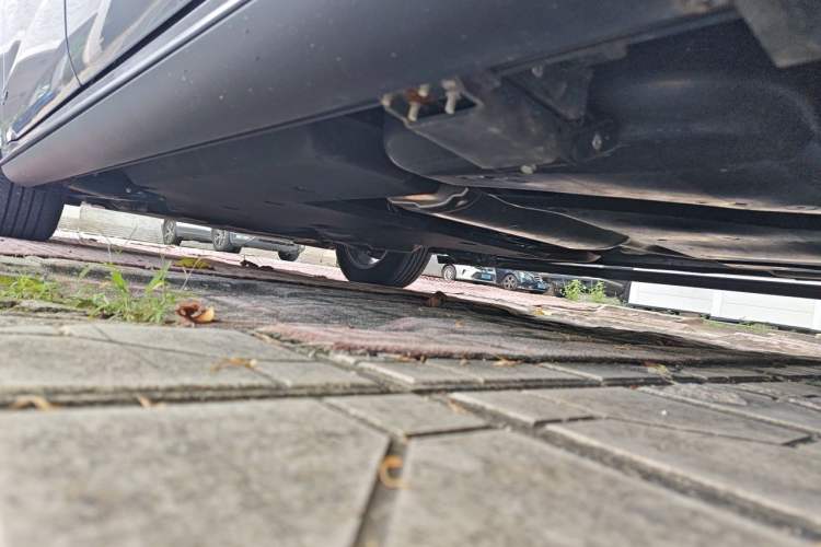 Used Toyota SIENNA 2024 2.5L Hybrid Comfort Edition Chassis Rear Left