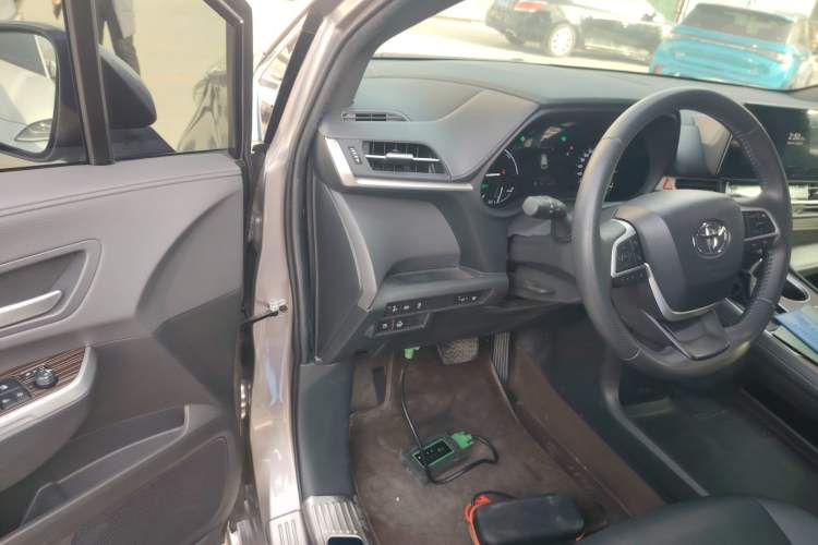 Used Toyota SIENNA 2024 2.5L Hybrid Four-Wheel Drive Luxury Edition Driver Seat