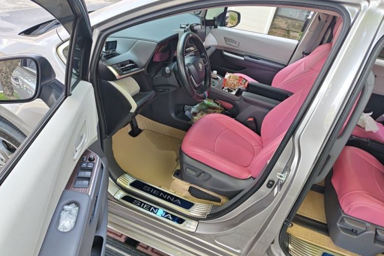 Used Toyota SIENNA 2024 2.5L Hybrid Comfort Edition Driver Seat