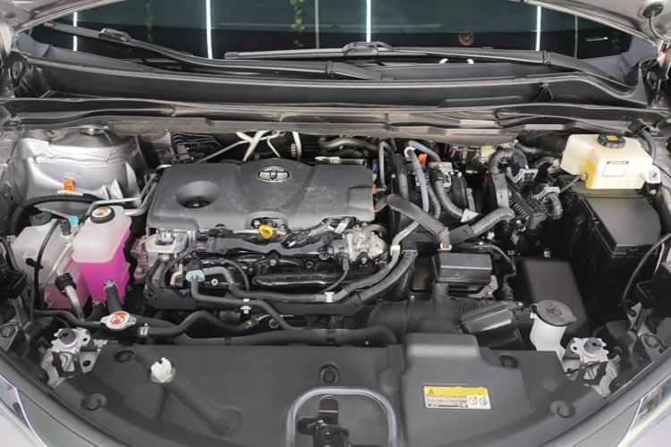 Used Toyota SIENNA 2024 2.5L Hybrid Comfort Edition Engine Bay