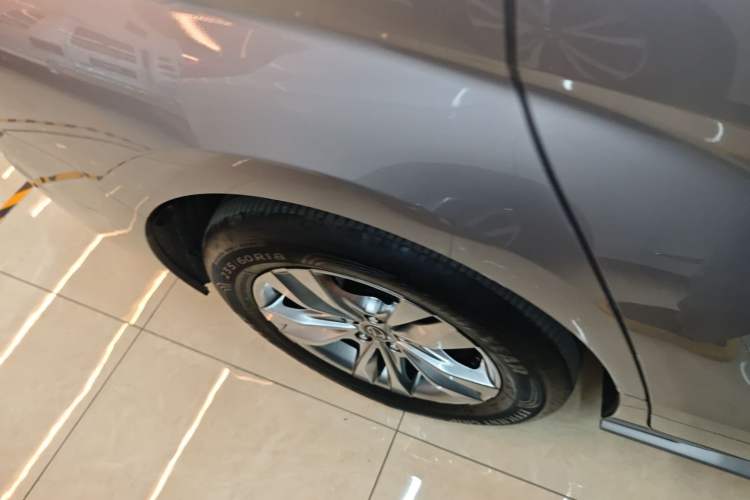 Used Toyota SIENNA 2024 2.5L Hybrid Comfort Edition Exterior 5