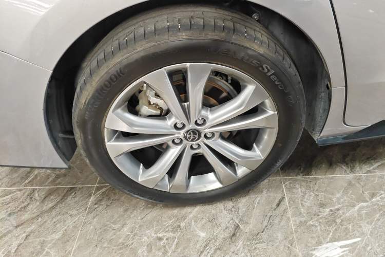 Used Toyota SIENNA 2024 2.5L Hybrid Luxury Edition Exterior 8