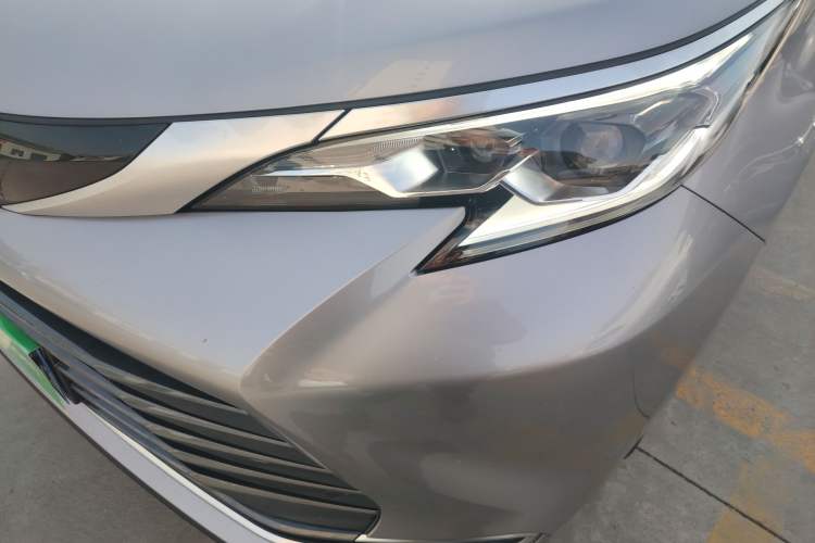 Used Toyota SIENNA 2024 2.5L Hybrid Four-Wheel Drive Luxury Edition Left Front Headlight