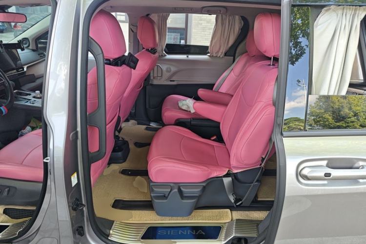 Used Toyota SIENNA 2024 2.5L Hybrid Comfort Edition Left Rear Seat