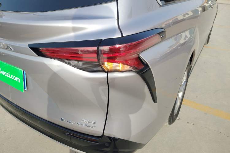 Used Toyota SIENNA 2024 2.5L Hybrid Four-Wheel Drive Luxury Edition Right Rear Taillight