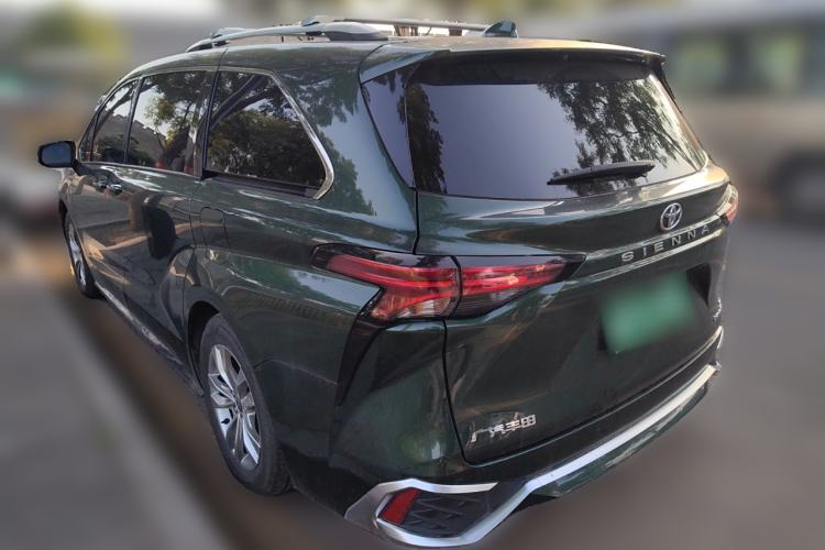 Used Toyota SIENNA 2024 2.5L Hybrid Four-Wheel Drive Prestige Edition Exterior 3