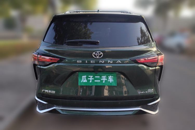 Used Toyota SIENNA 2024 2.5L Hybrid Four-Wheel Drive Prestige Edition Exterior 4