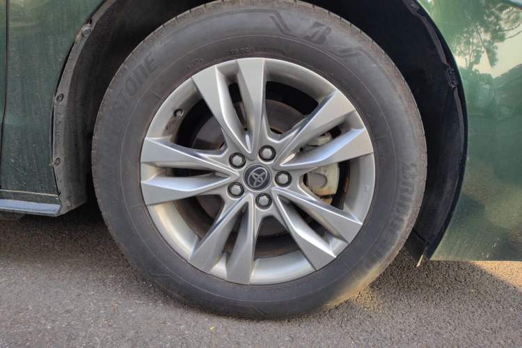 Used Toyota SIENNA 2024 2.5L Hybrid Four-Wheel Drive Prestige Edition Exterior 7