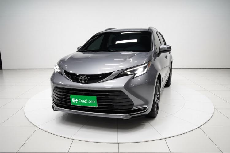 Used Toyota SIENNA 2024 2.5L Hybrid Four-Wheel Drive Prestige Edition Front