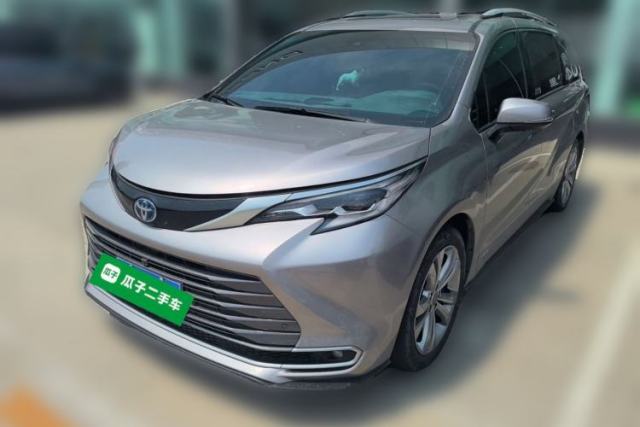Used Toyota SIENNA 2024 2.5L Hybrid Luxury Edition