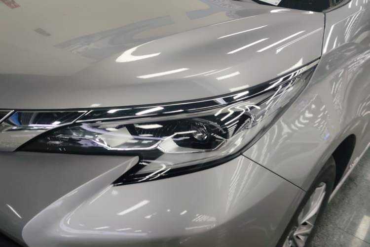 Used Toyota SIENNA 2024 2.5L Hybrid Comfort Edition Left Front Headlight