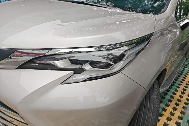Used Toyota SIENNA 2024 2.5L Hybrid Comfort Edition Left Front Headlight