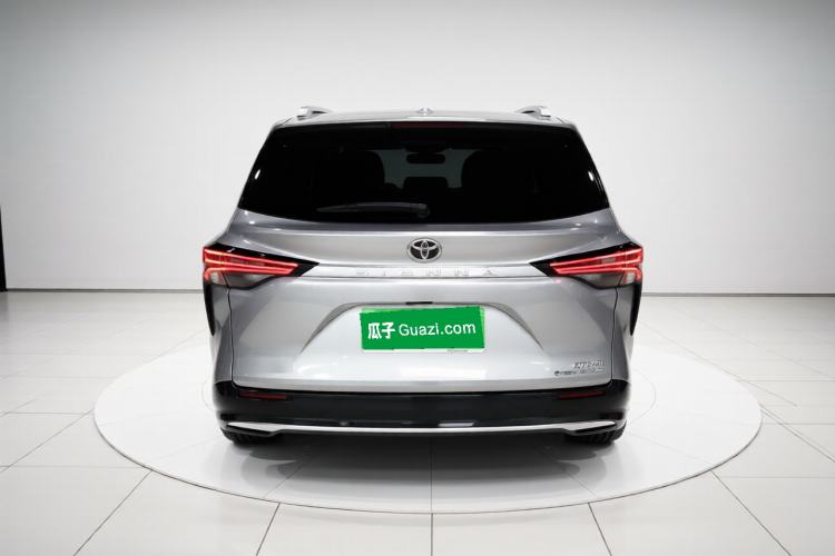 Used Toyota SIENNA 2024 2.5L Hybrid Four-Wheel Drive Prestige Edition Rear