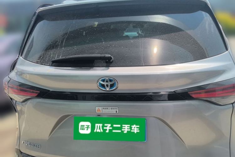 Used Toyota SIENNA 2024 2.5L Hybrid Luxury Edition Rear