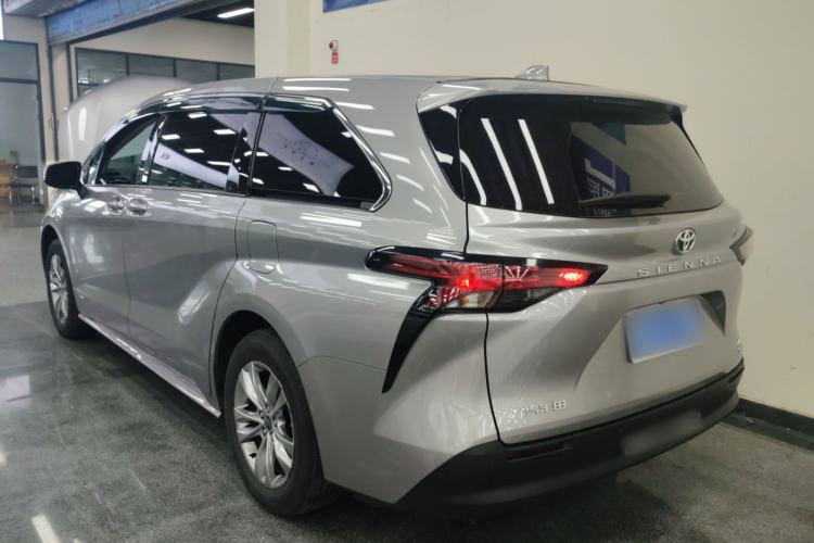 Used Toyota SIENNA 2024 2.5L Hybrid Comfort Edition Rear Left 45 Deg