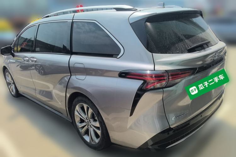Used Toyota SIENNA 2024 2.5L Hybrid Luxury Edition Rear Left 45 Deg
