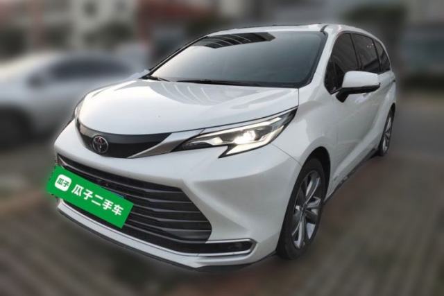 Used Toyota SIENNA 2024 2.5L Hybrid Luxury Edition