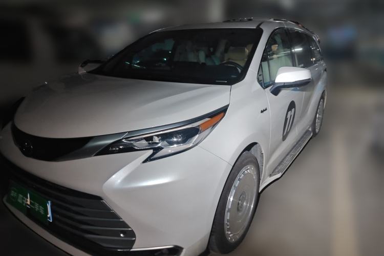 Used Toyota SIENNA 2024 2.5L Hybrid Platinum Edition Guazi used car, China used car export, Used car for sale, Used cars, Cheapest cars for sale
