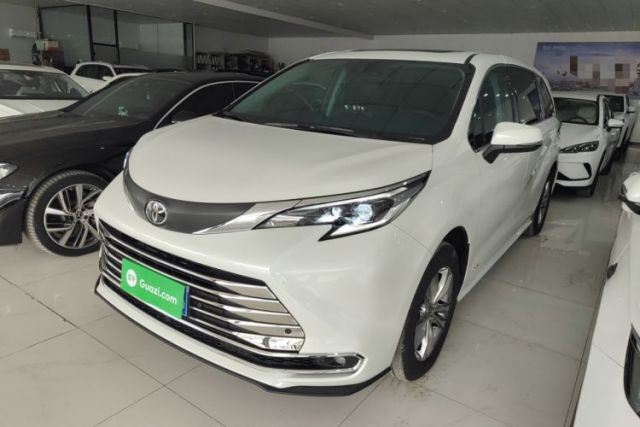 Used Toyota SIENNA 2024 2.5L Hybrid Comfort Edition