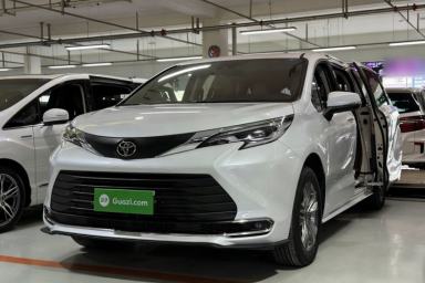 Used Toyota SIENNA 2024 2.5L Hybrid Comfort Edition