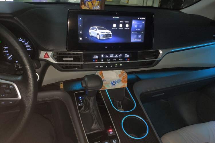 Used Toyota SIENNA 2024 2.5L Hybrid Comfort Edition Audio And AC Panel