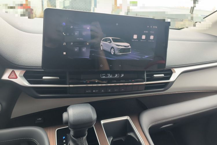 Used Toyota SIENNA 2024 2.5L Hybrid Comfort Edition Audio And AC Panel