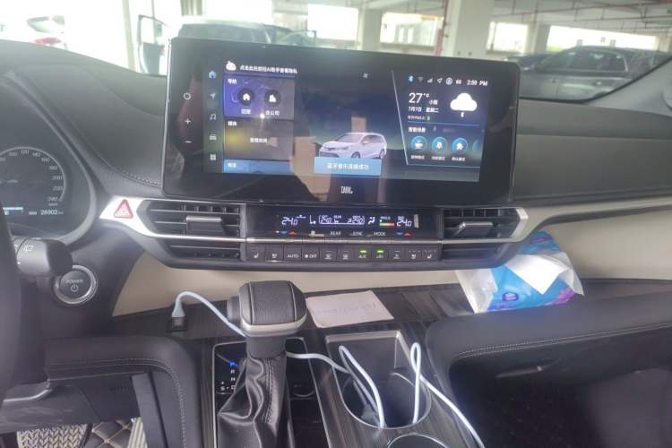 Used Toyota SIENNA 2024 2.5L Hybrid Platinum Edition Audio And AC Panel