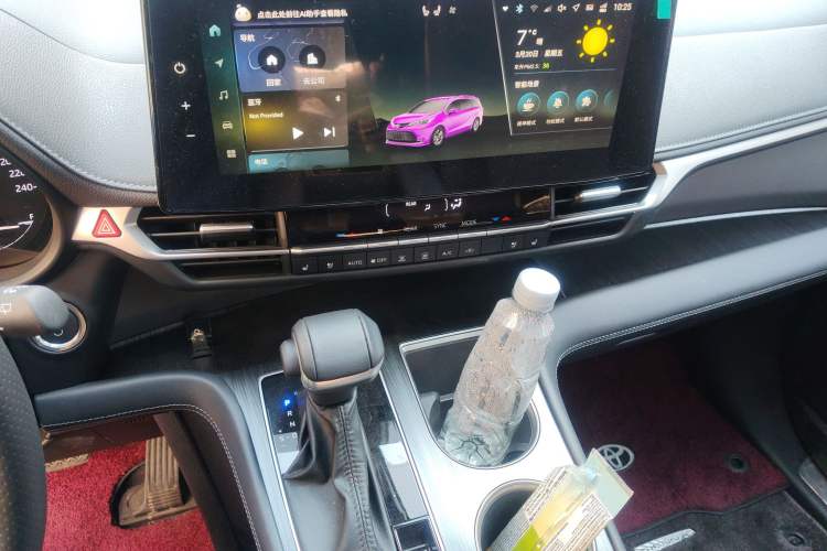 Used Toyota SIENNA 2024 2.5L Hybrid Four-Wheel Drive Prestige Edition Audio And AC Panel