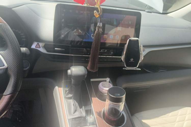 Used Toyota SIENNA 2024 2.5L Hybrid Comfort Edition Audio And AC Panel