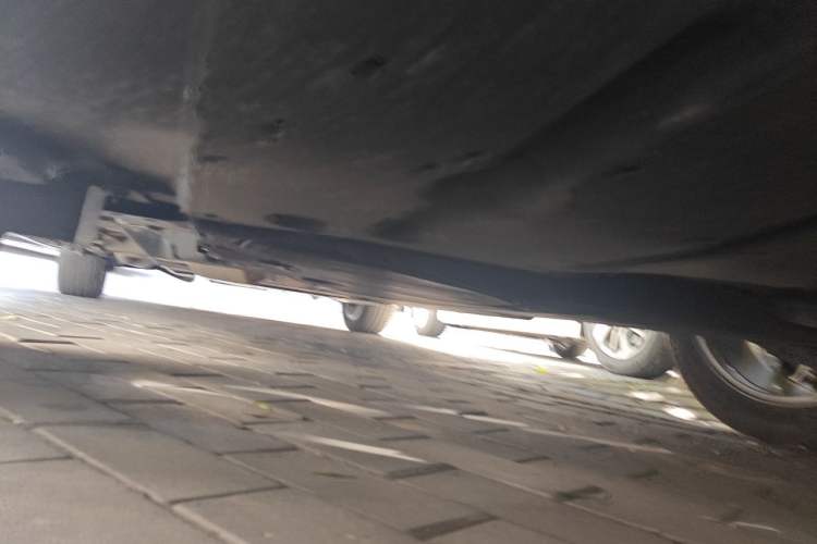 Used Toyota SIENNA 2024 2.5L Hybrid Luxury Edition Chassis Front