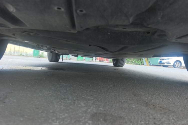 Used Toyota SIENNA 2024 2.5L Hybrid Comfort Edition Chassis Front