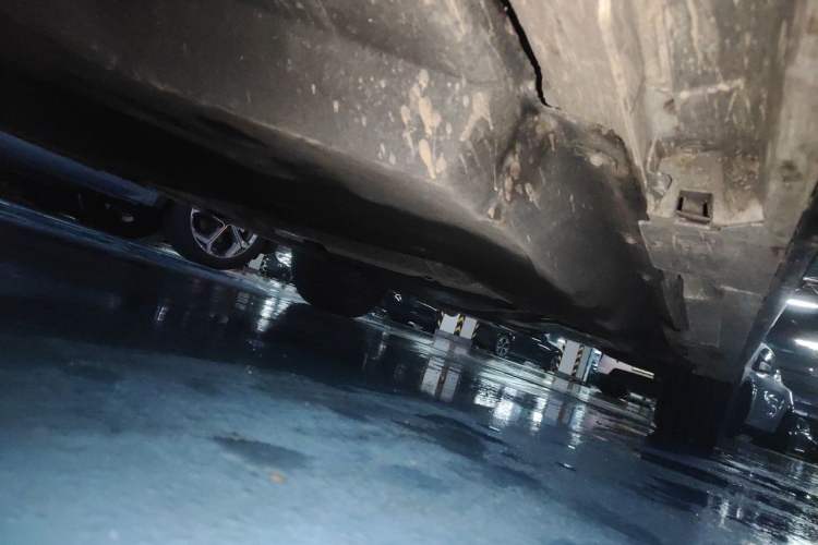 Used Toyota SIENNA 2024 2.5L Hybrid Luxury Edition Chassis Front Left