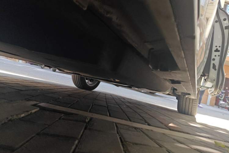 Used Toyota SIENNA 2024 2.5L Hybrid Luxury Edition Chassis Front Left