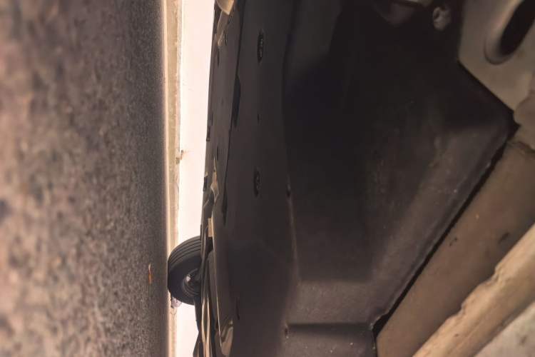 Used Toyota SIENNA 2024 2.5L Hybrid Comfort Edition Chassis Front Left