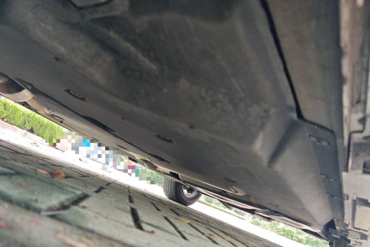 Used Toyota SIENNA 2024 2.5L Hybrid Comfort Edition Chassis Front Left