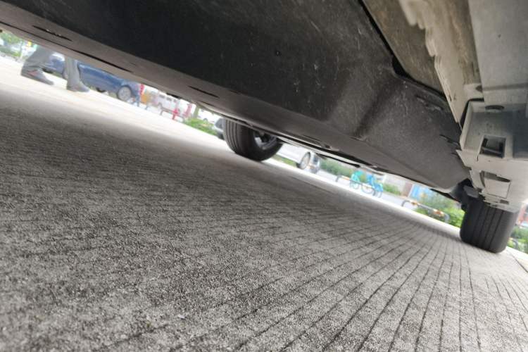 Used Toyota SIENNA 2024 2.5L Hybrid Comfort Edition Chassis Front Left