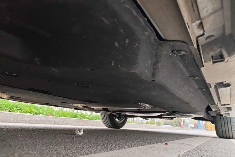 Used Toyota SIENNA 2024 2.5L Hybrid Comfort Edition Chassis Front Left