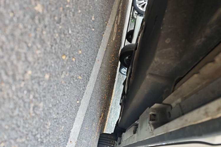 Used Toyota SIENNA 2024 2.5L Hybrid Four-Wheel Drive Prestige Edition Chassis Front Left