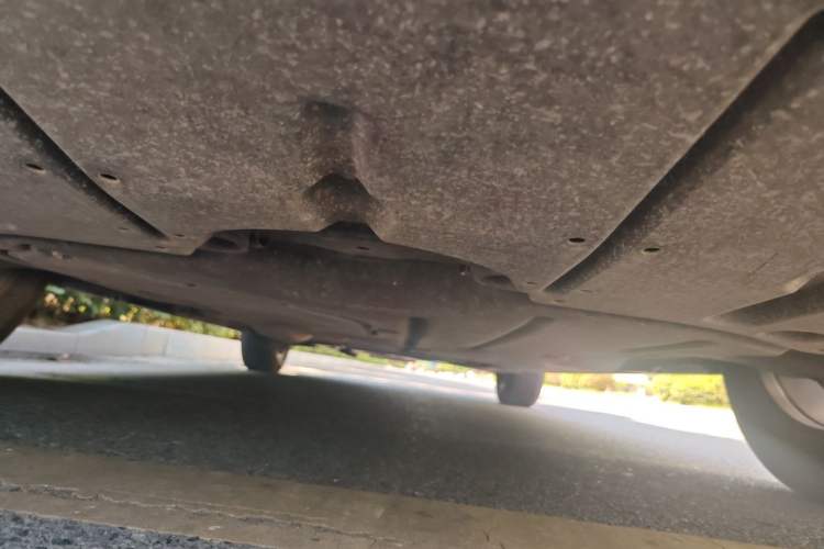 Used Toyota SIENNA 2024 2.5L Hybrid Comfort Edition Chassis Front