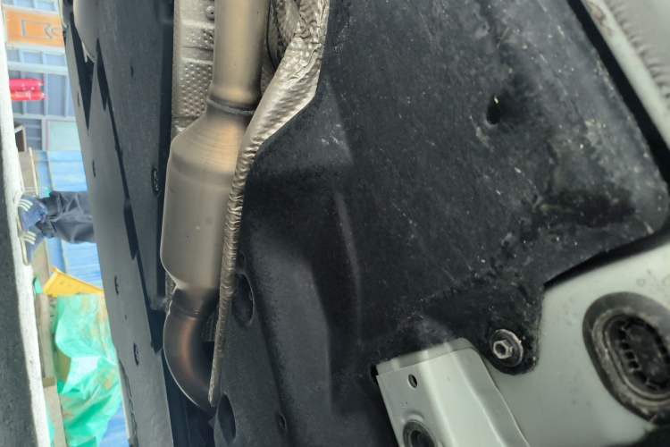 Used Toyota SIENNA 2024 2.5L Hybrid Comfort Edition Chassis Front Right
