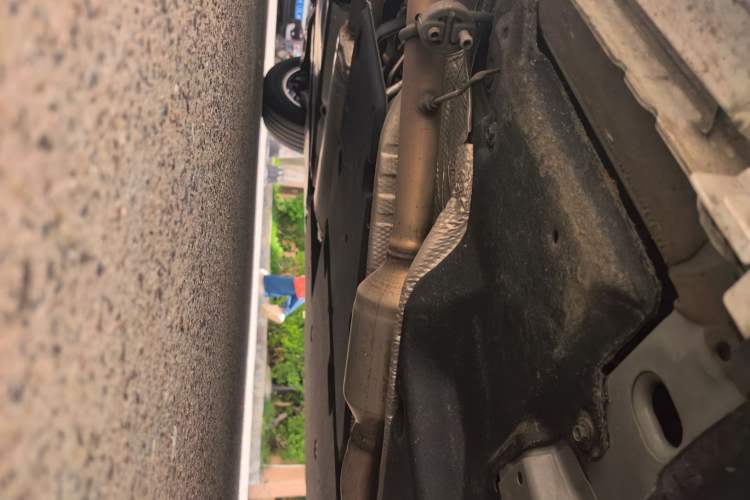 Used Toyota SIENNA 2024 2.5L Hybrid Comfort Edition Chassis Front Right