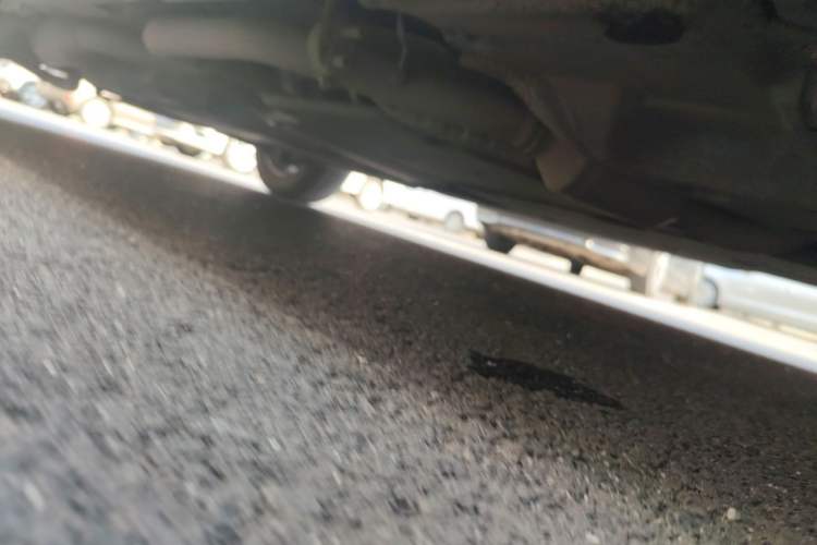 Used Toyota SIENNA 2024 2.5L Hybrid Comfort Edition Chassis Front Right